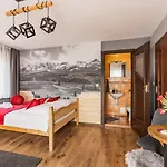 Goscinne U Malgorzaty Jacuzzi & Sauna Bed & Breakfast 3*
