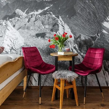 Goscinne U Malgorzaty Jacuzzi & Sauna 3* זקופאנה