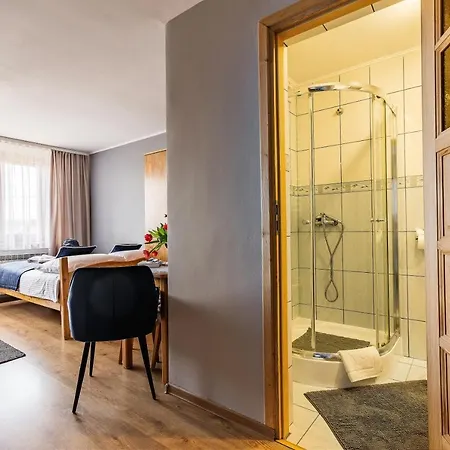 לינה וארוחת בוקר Goscinne U Malgorzaty Jacuzzi & Sauna זקופאנה