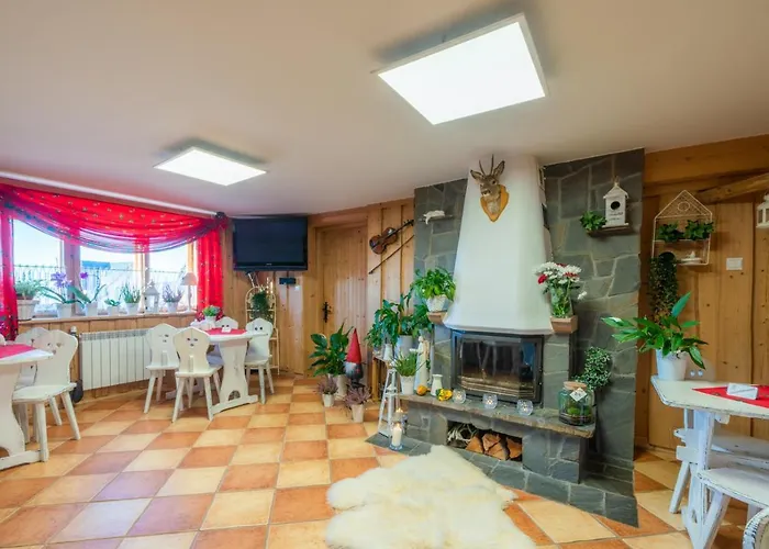 Goscinne U Malgorzaty Jacuzzi & Sauna فندق مبيت وإفطار