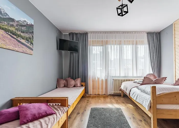 Goscinne U Malgorzaty Jacuzzi & Sauna فندق مبيت وإفطار 3*