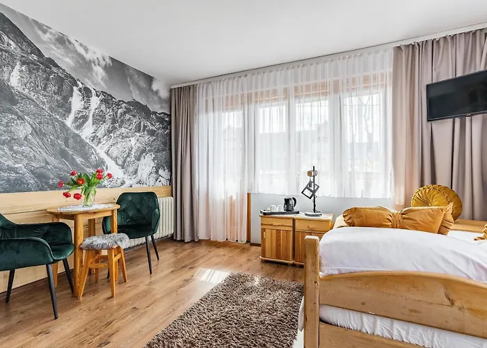 Goscinne U Malgorzaty Jacuzzi & Sauna فندق مبيت وإفطار زاكوباني